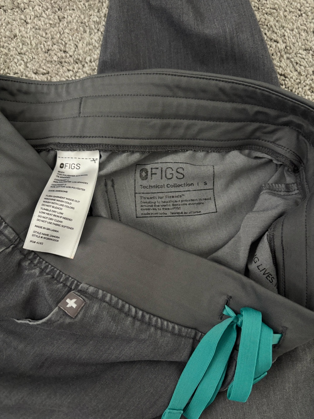 Figs Grey Scrub Set - Picture 5 of 5